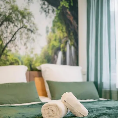 Appartamento Modernes 2-zimmer Themen-apartment Im Zentrum